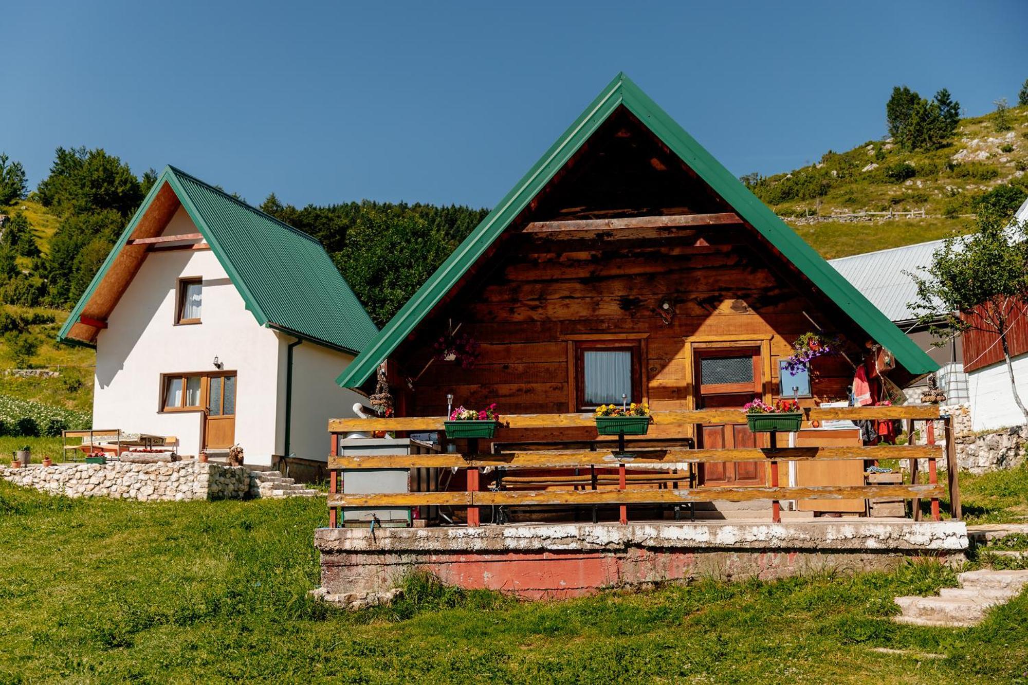 Bed and Breakfast Household Uscumlic - Oaza Mira à Plužine Extérieur photo